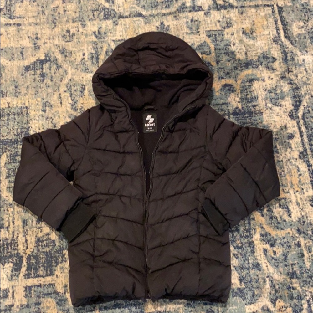Girls black puffer jacket. Size 7/8 Medium.